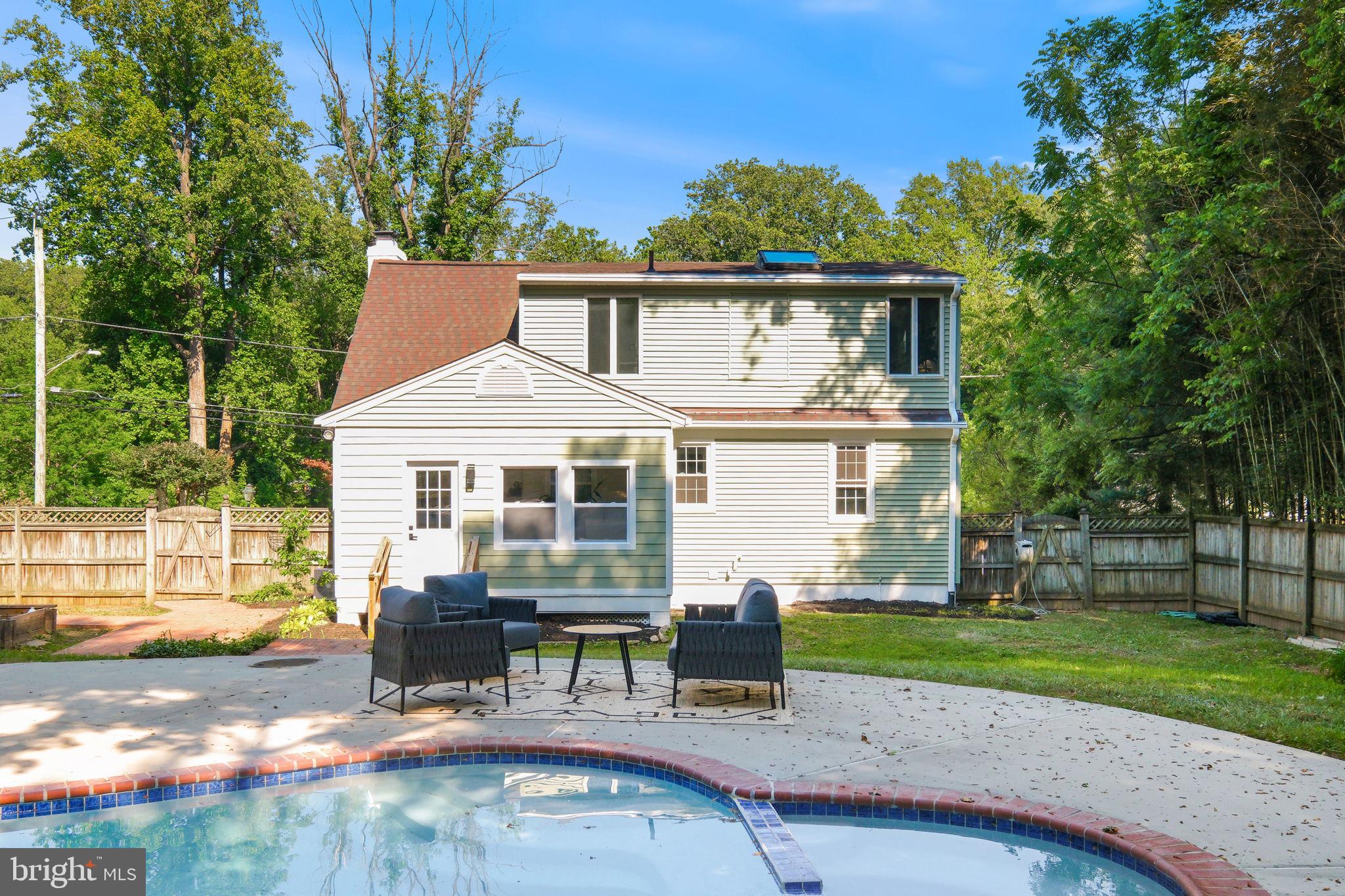 12718 MEADOWOOD DRIVE