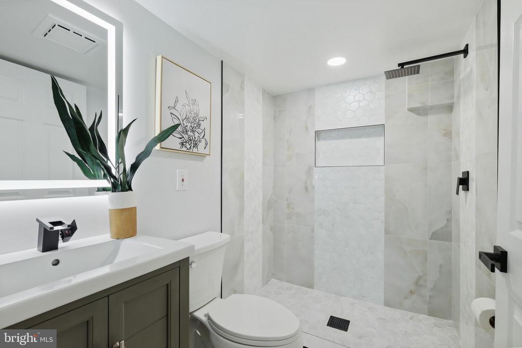 12718 MEADOWOOD DRIVE