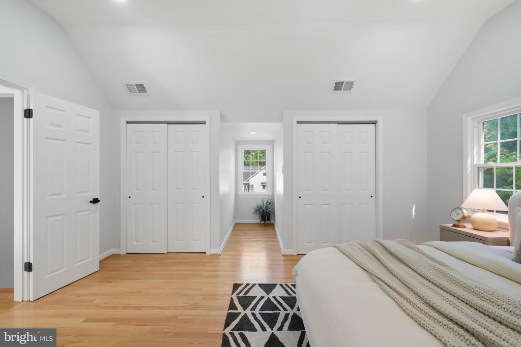 12718 MEADOWOOD DRIVE
