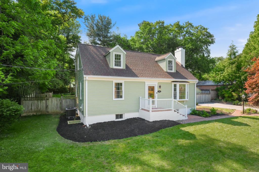12718 MEADOWOOD DRIVE