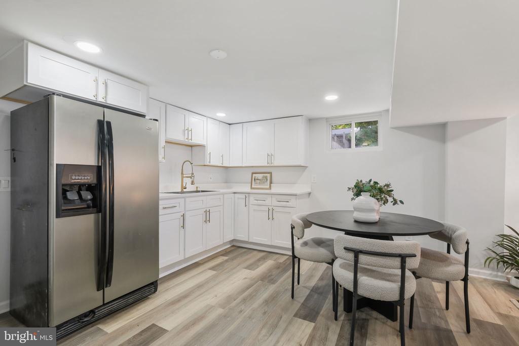 12718 MEADOWOOD DRIVE