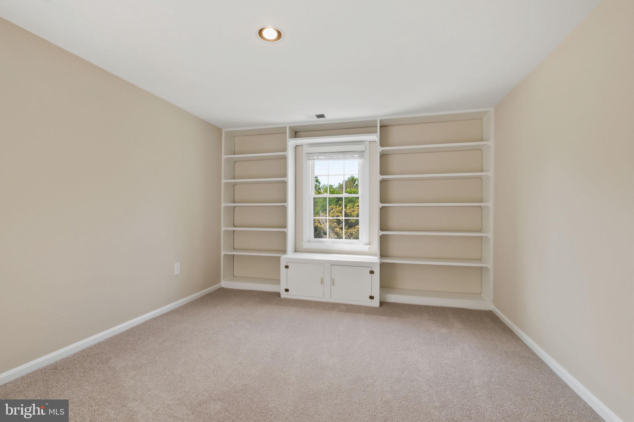 1429 LONGHILL DRIVE