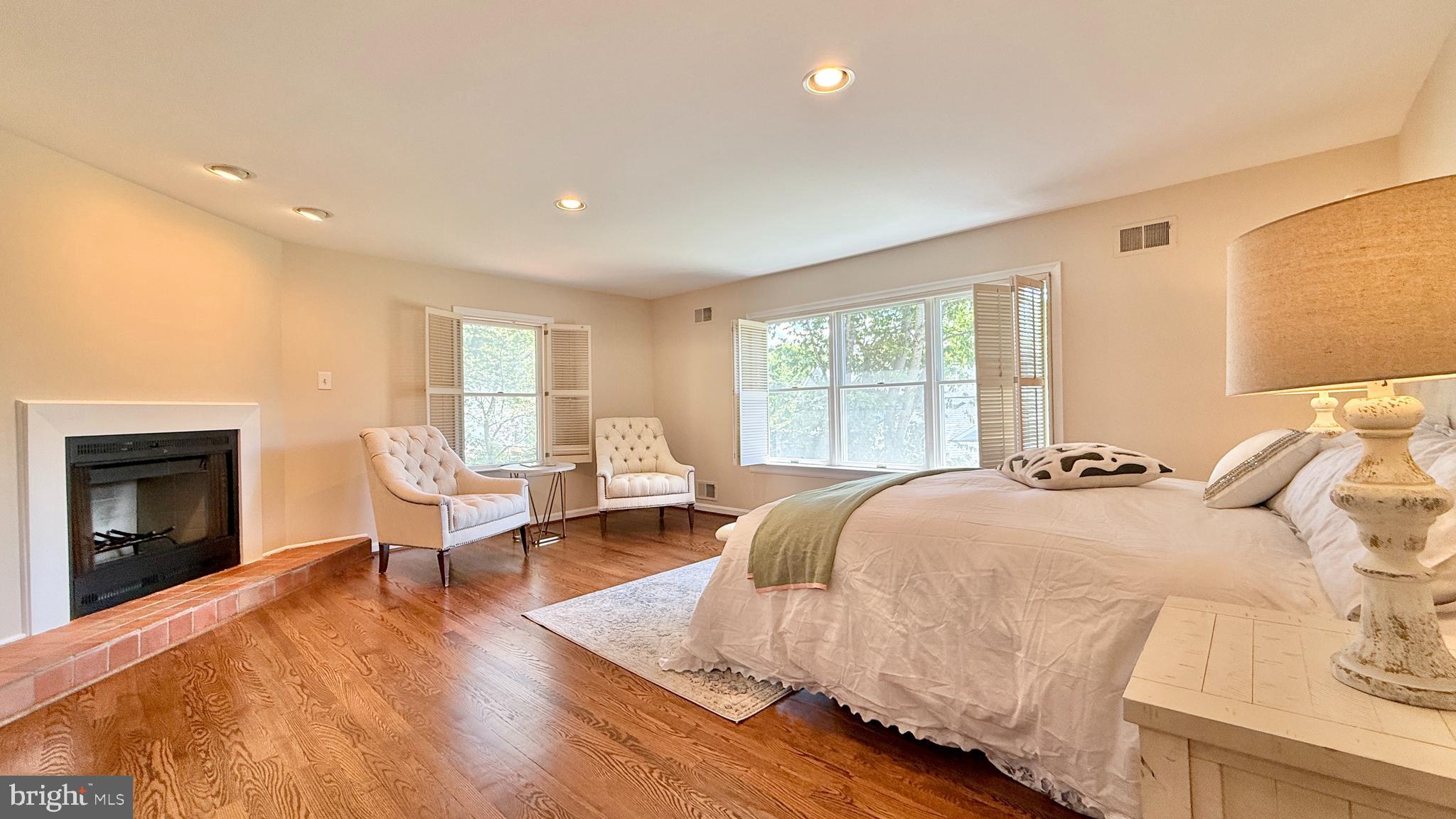 1429 LONGHILL DRIVE