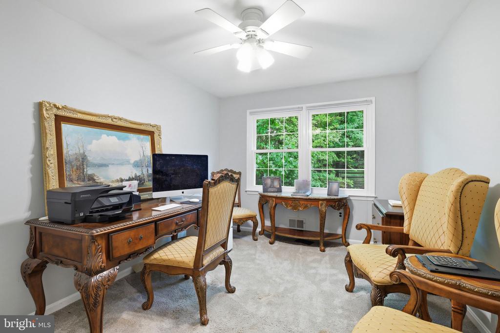 12213 GALESVILLE DRIVE