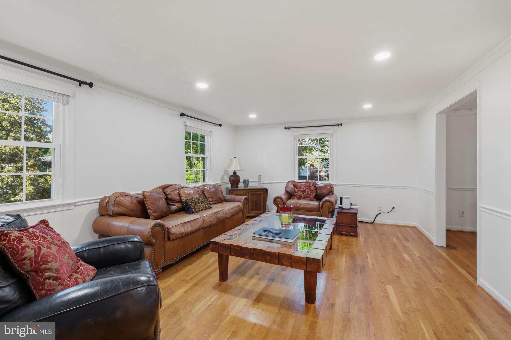 7006 OLD CABIN LANE