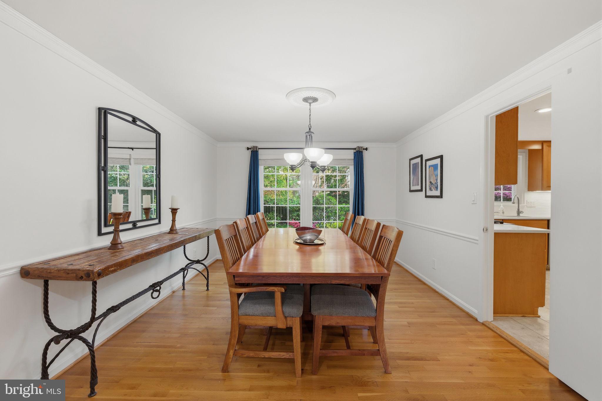 7006 OLD CABIN LANE