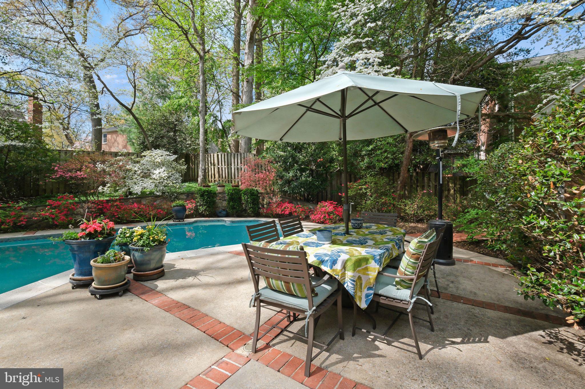 7006 OLD CABIN LANE