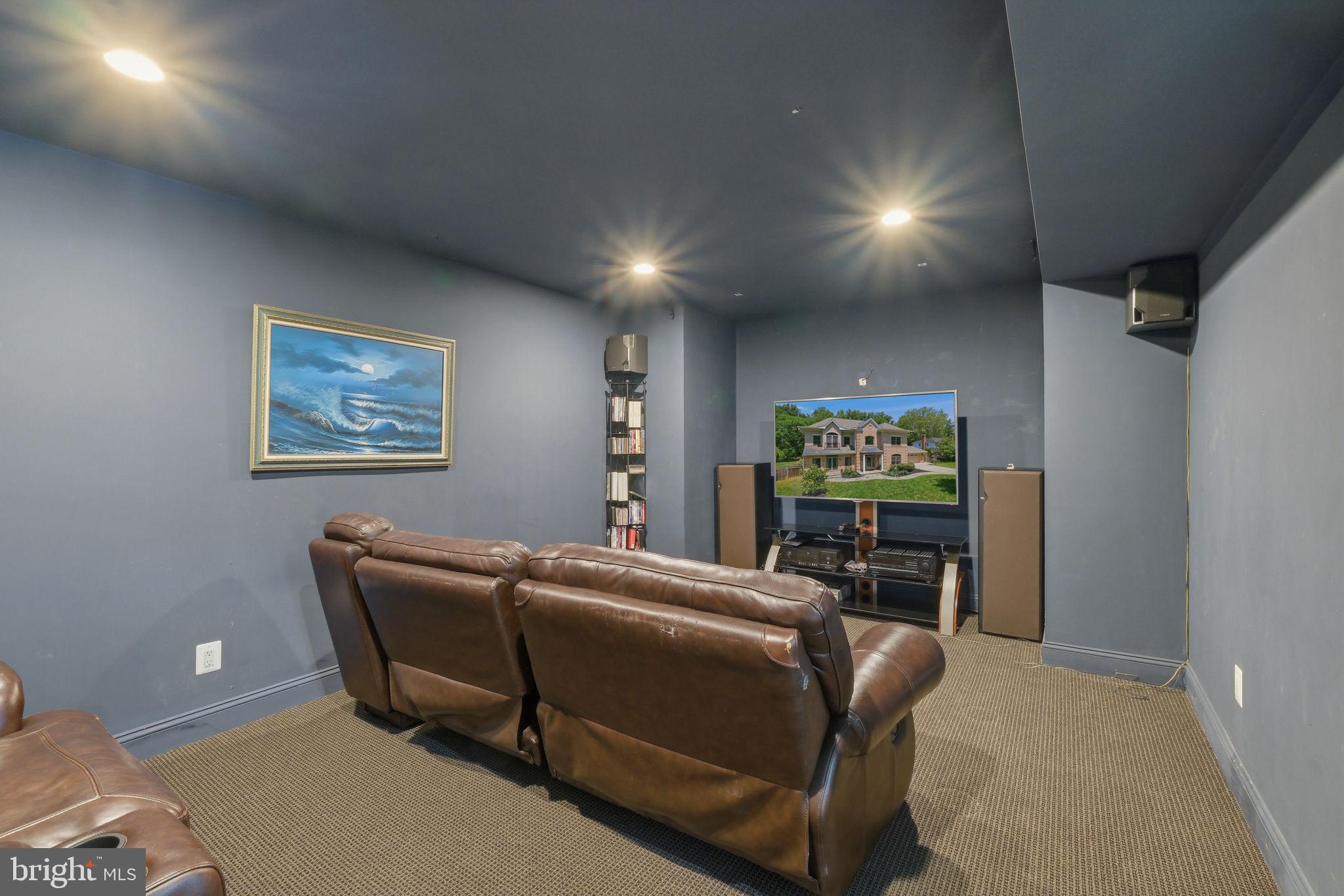 13 TRAILRIDGE COURT