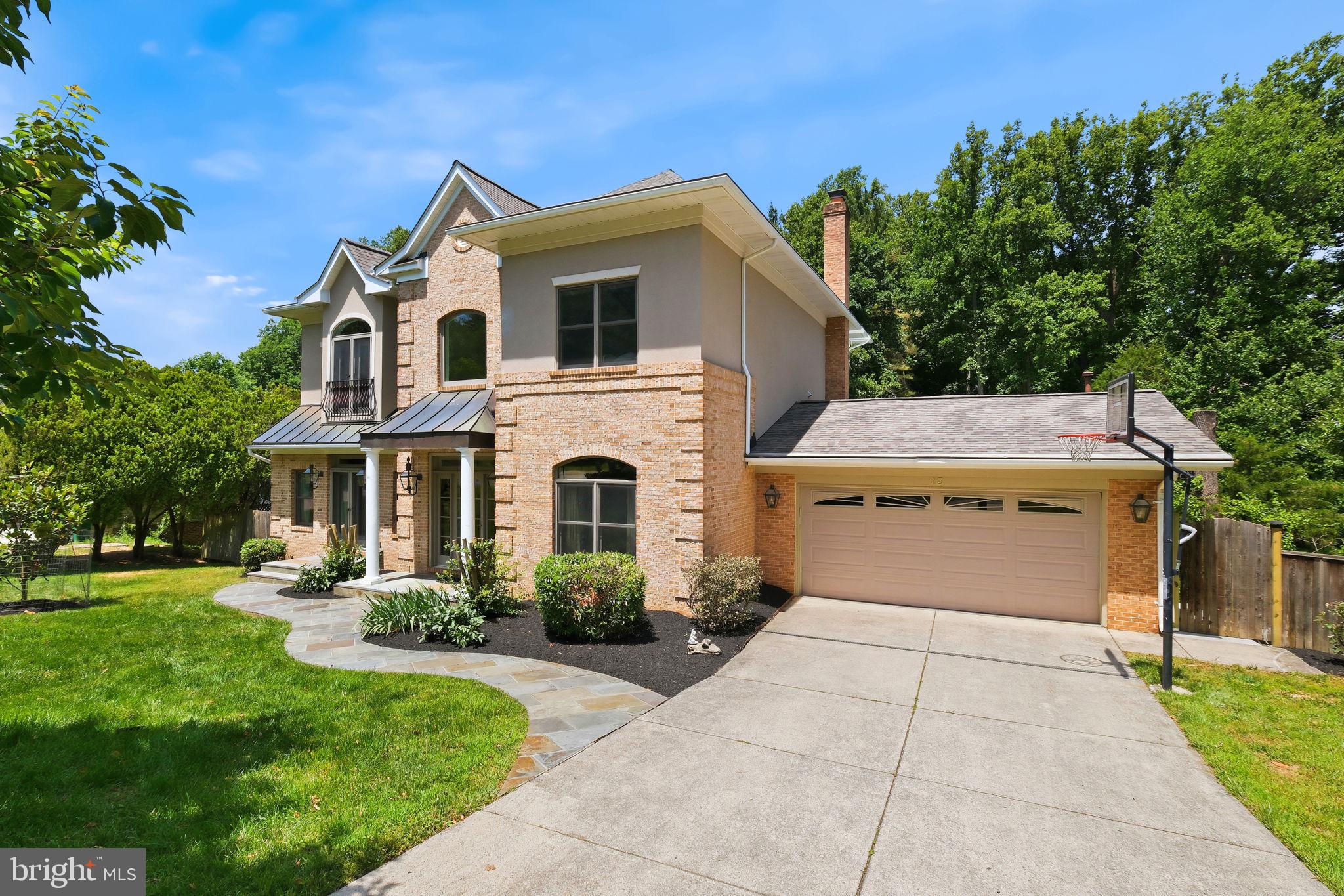 13 TRAILRIDGE COURT