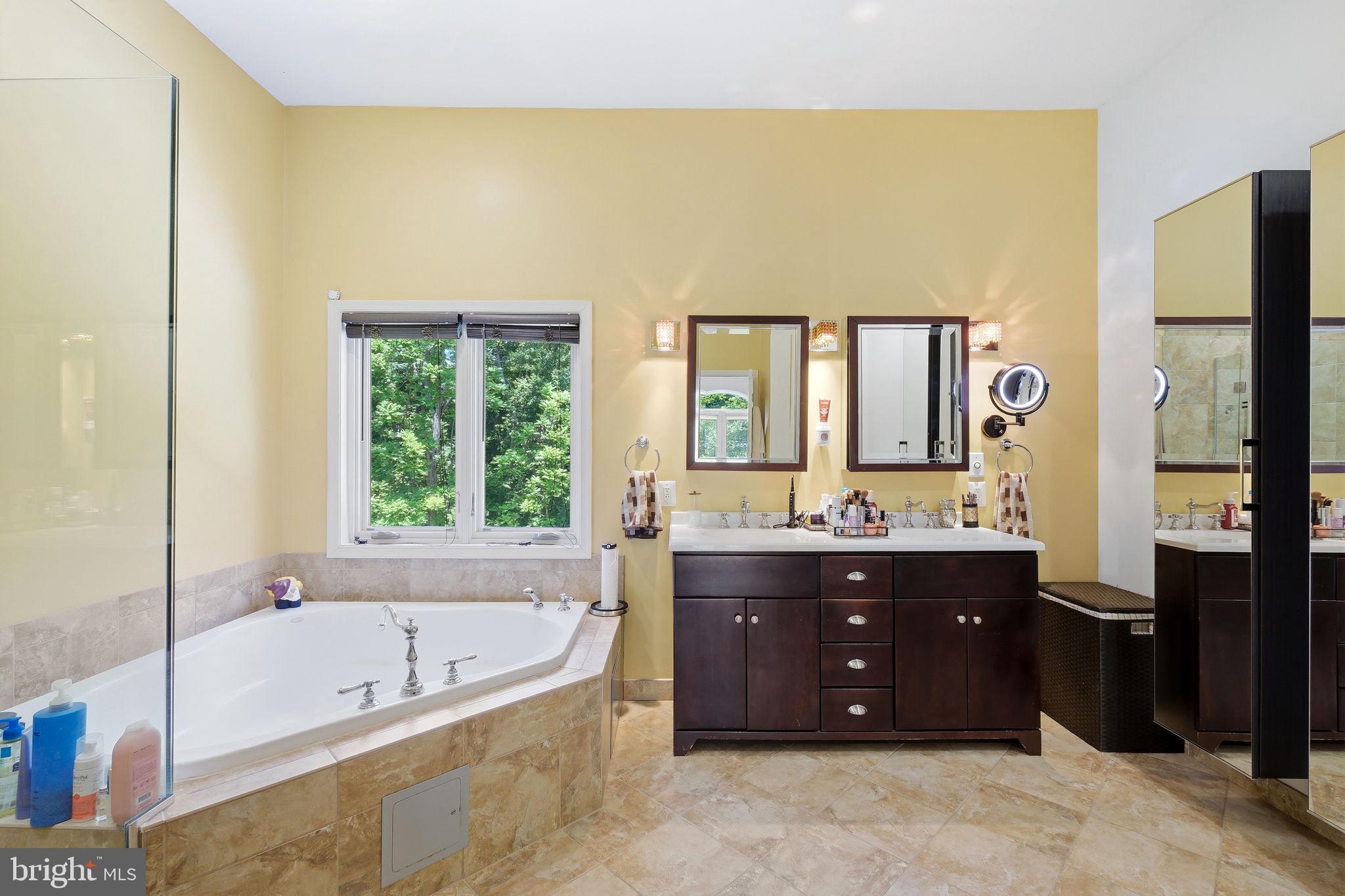 13 TRAILRIDGE COURT