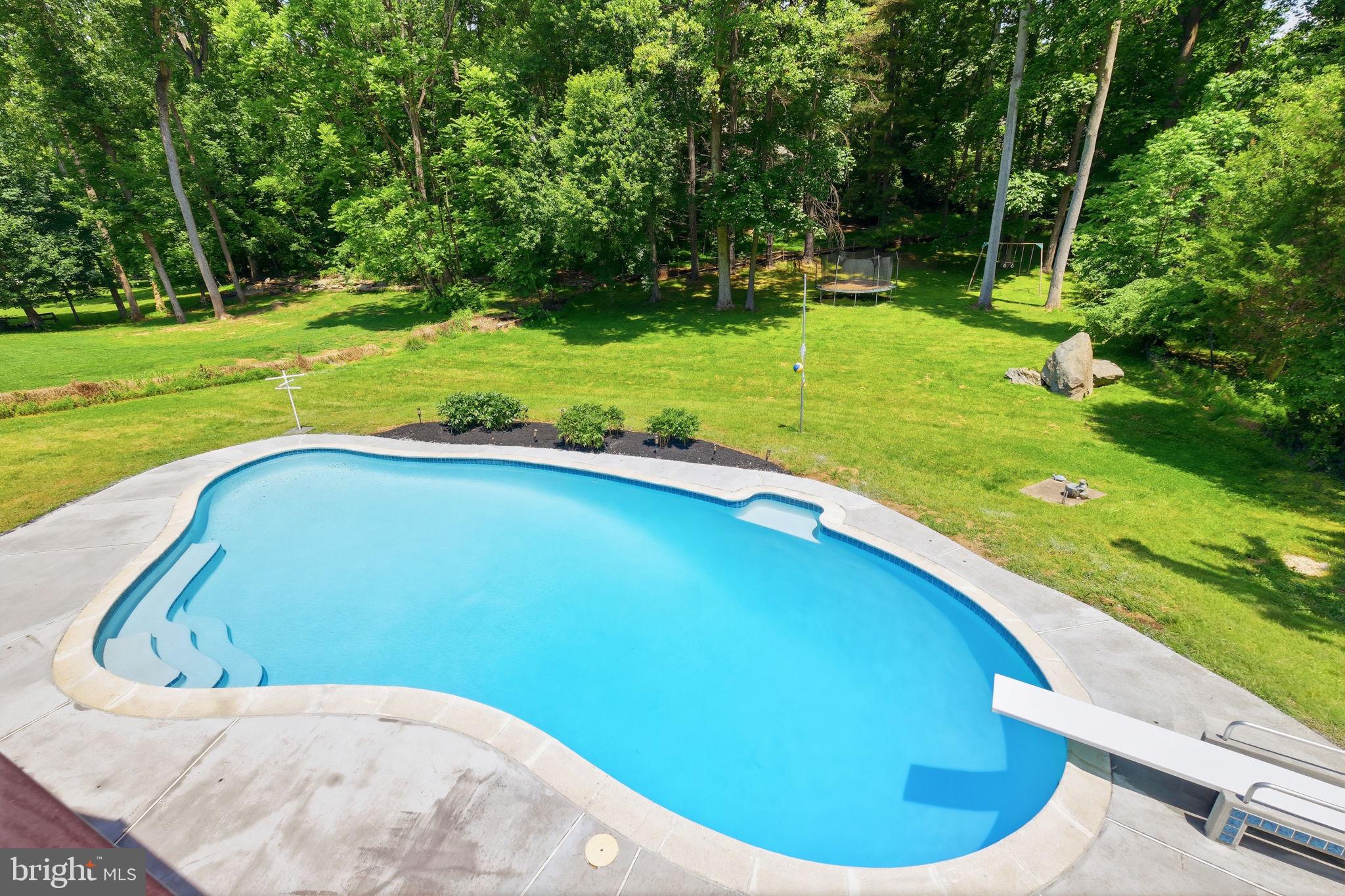 13 TRAILRIDGE COURT