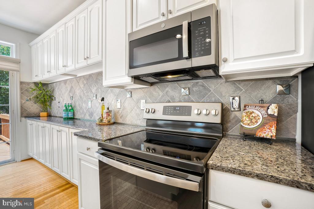 11900 BRISTOL MANOR COURT Unit: 73