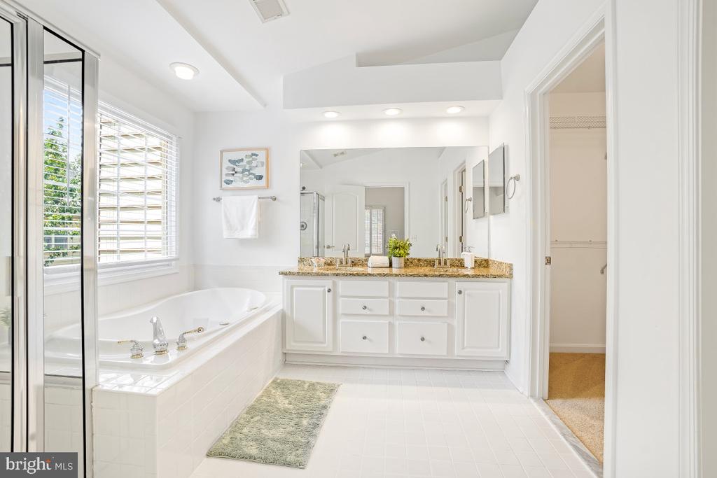 11900 BRISTOL MANOR COURT Unit: 73