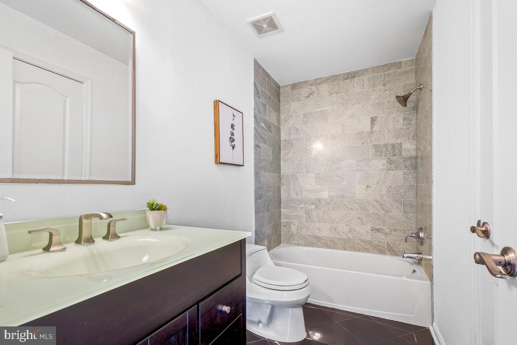 11900 BRISTOL MANOR COURT Unit: 73