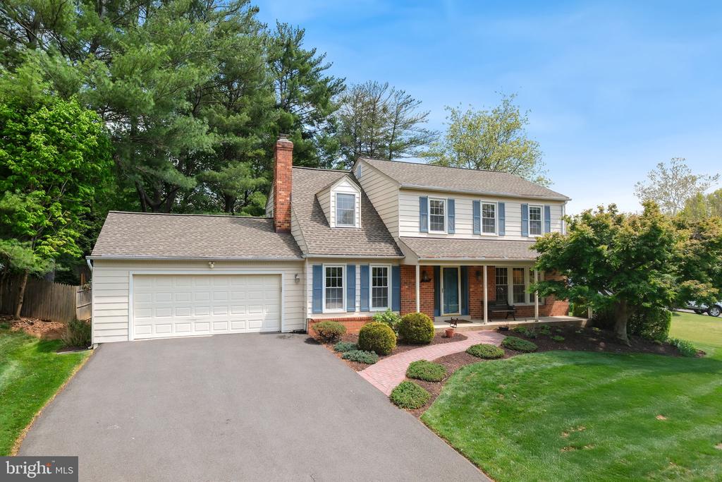 1429 LONGHILL DRIVE