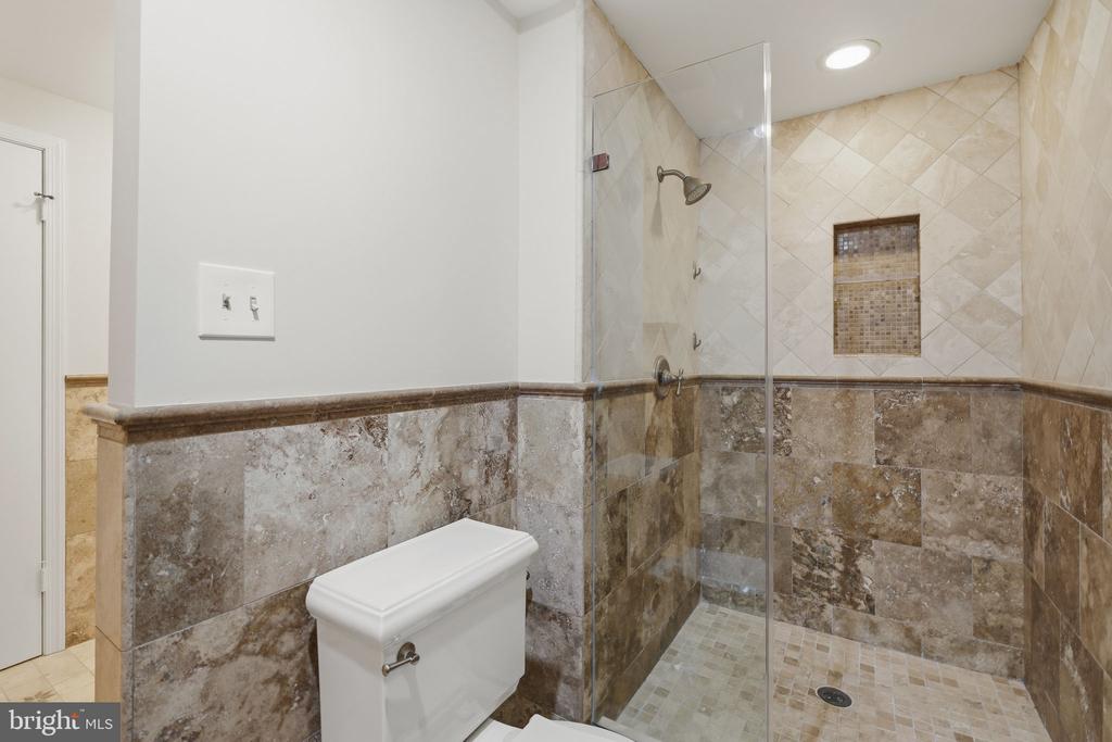 1429 LONGHILL DRIVE
