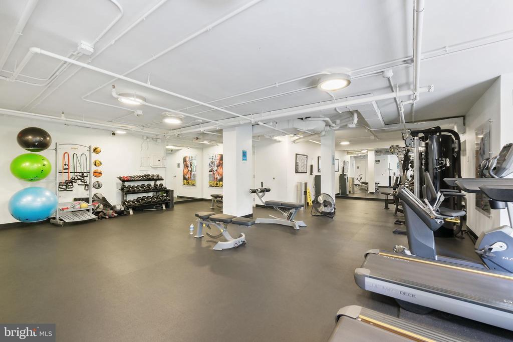 5101 RIVER ROAD 513