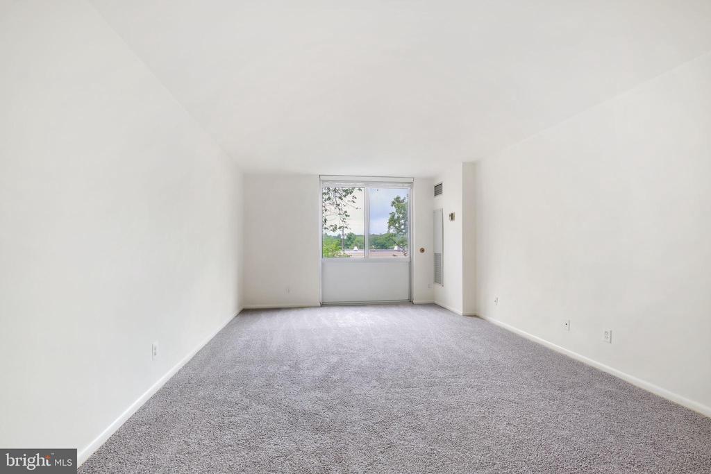 5101 RIVER ROAD 513