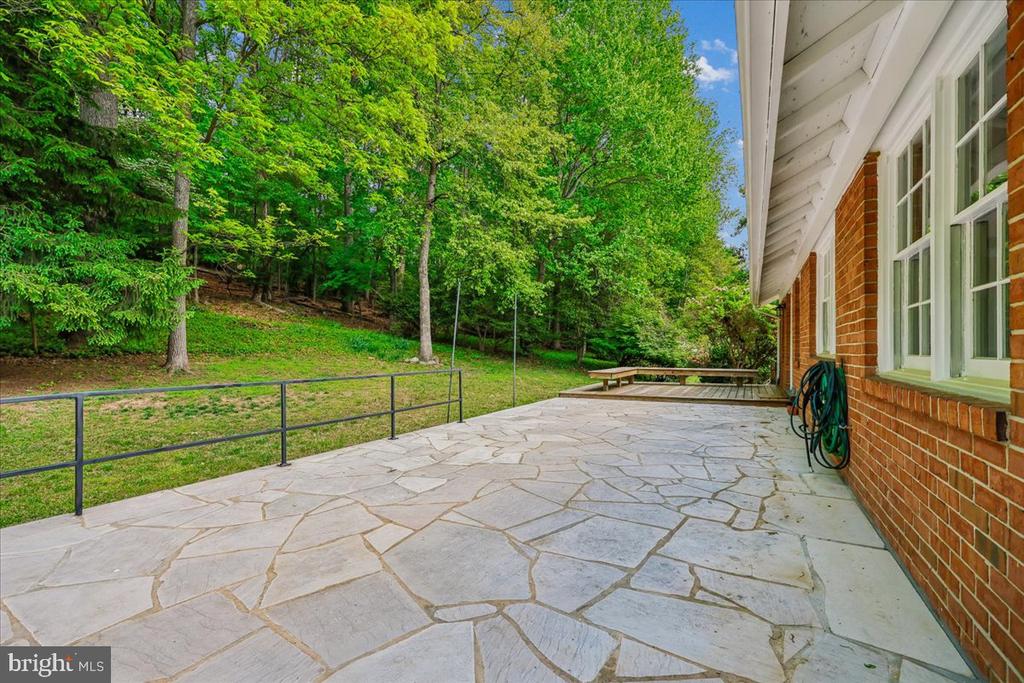 11506 STONEWOOD LANE