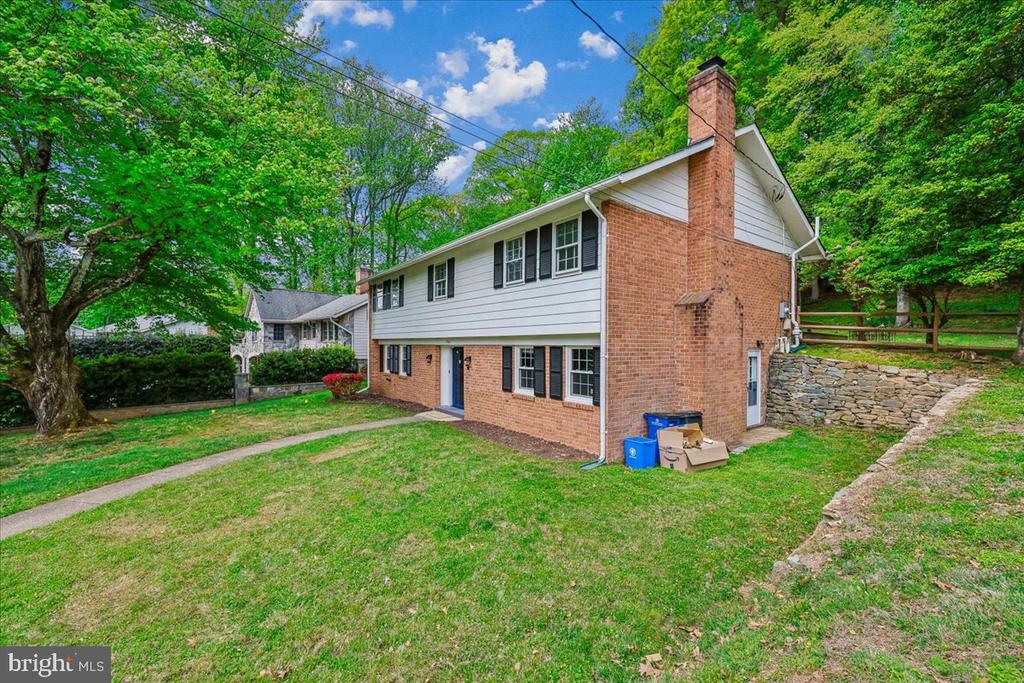 11506 STONEWOOD LANE