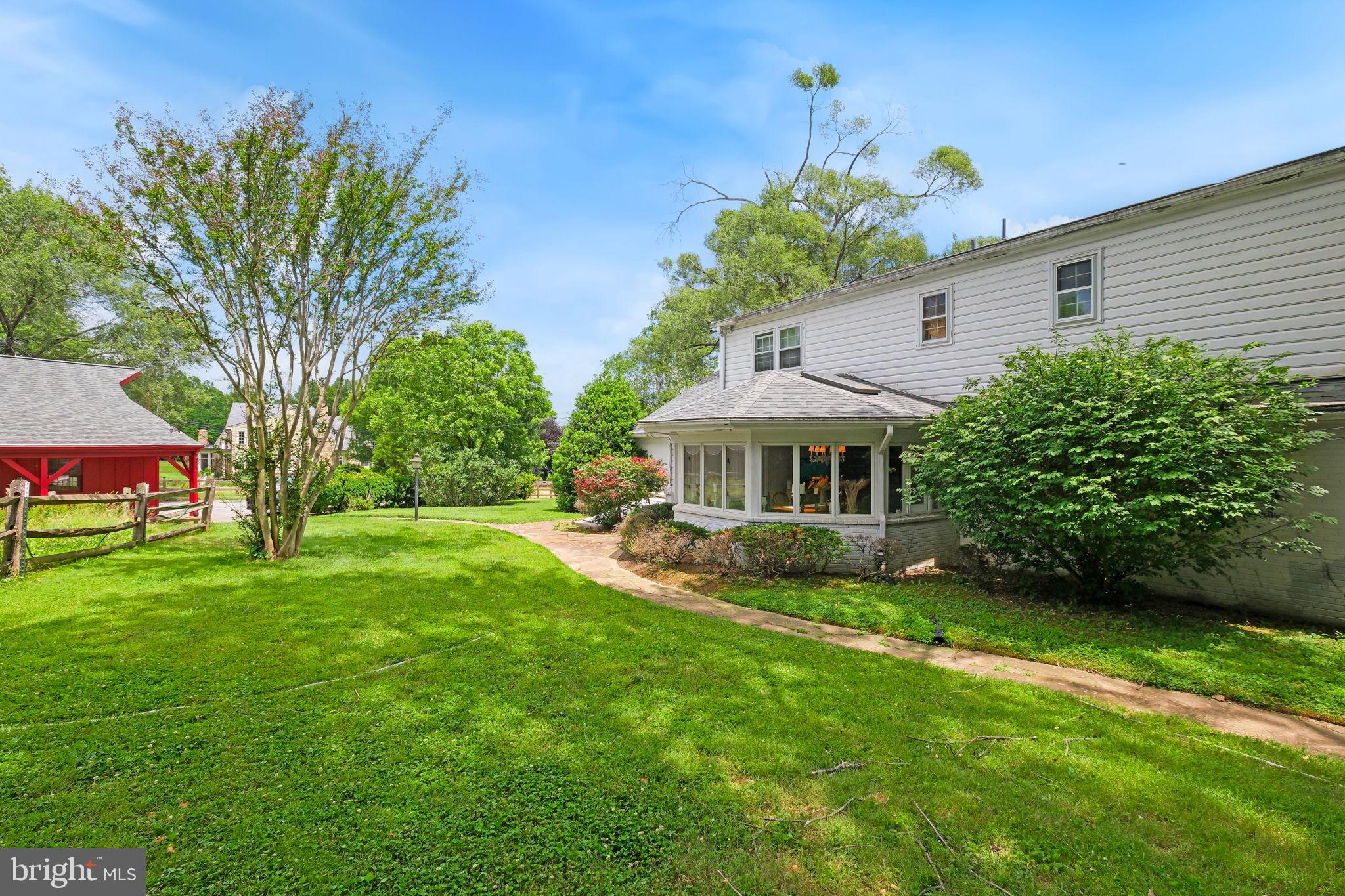 10600 RED BARN LANE A