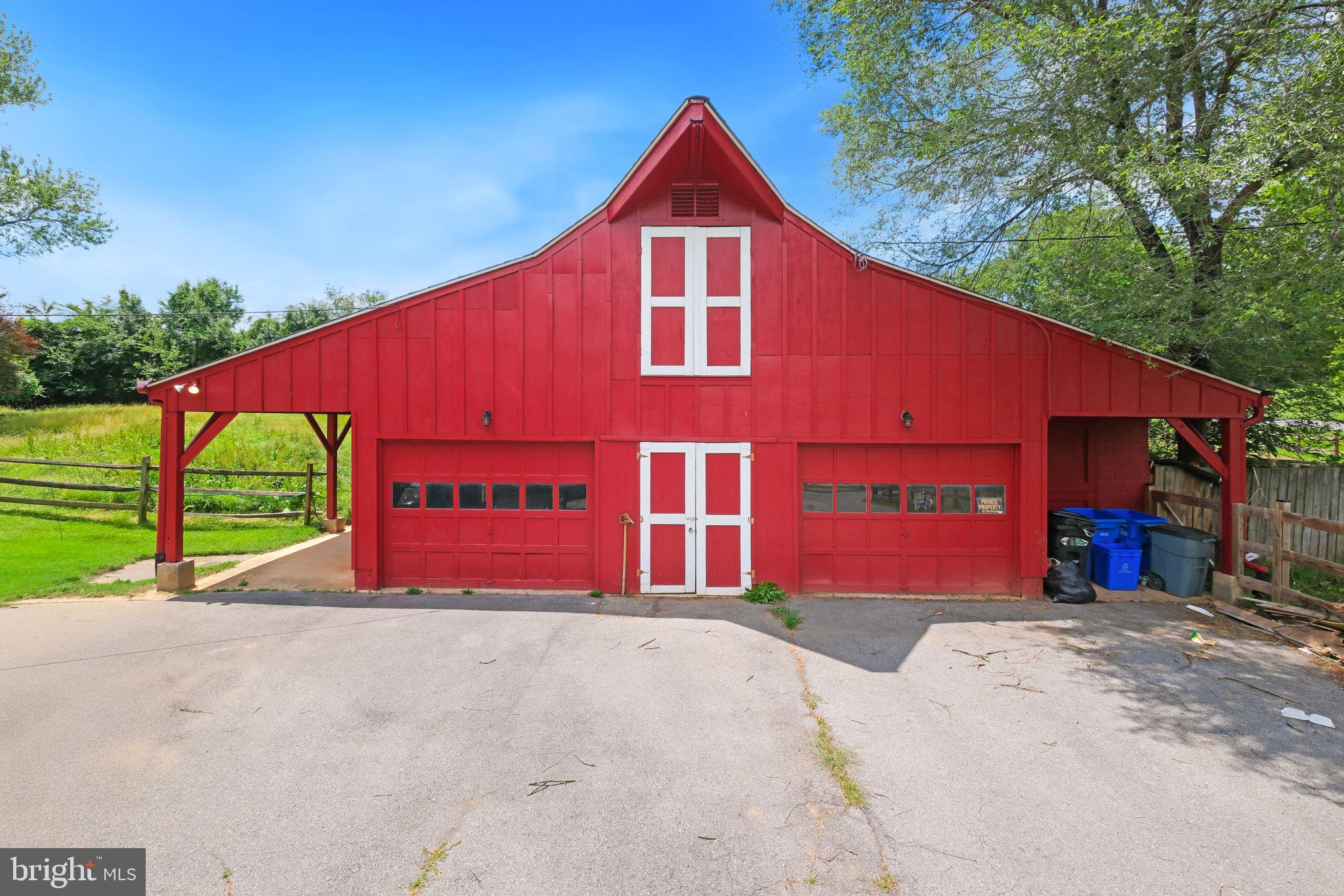 10600 RED BARN LANE A