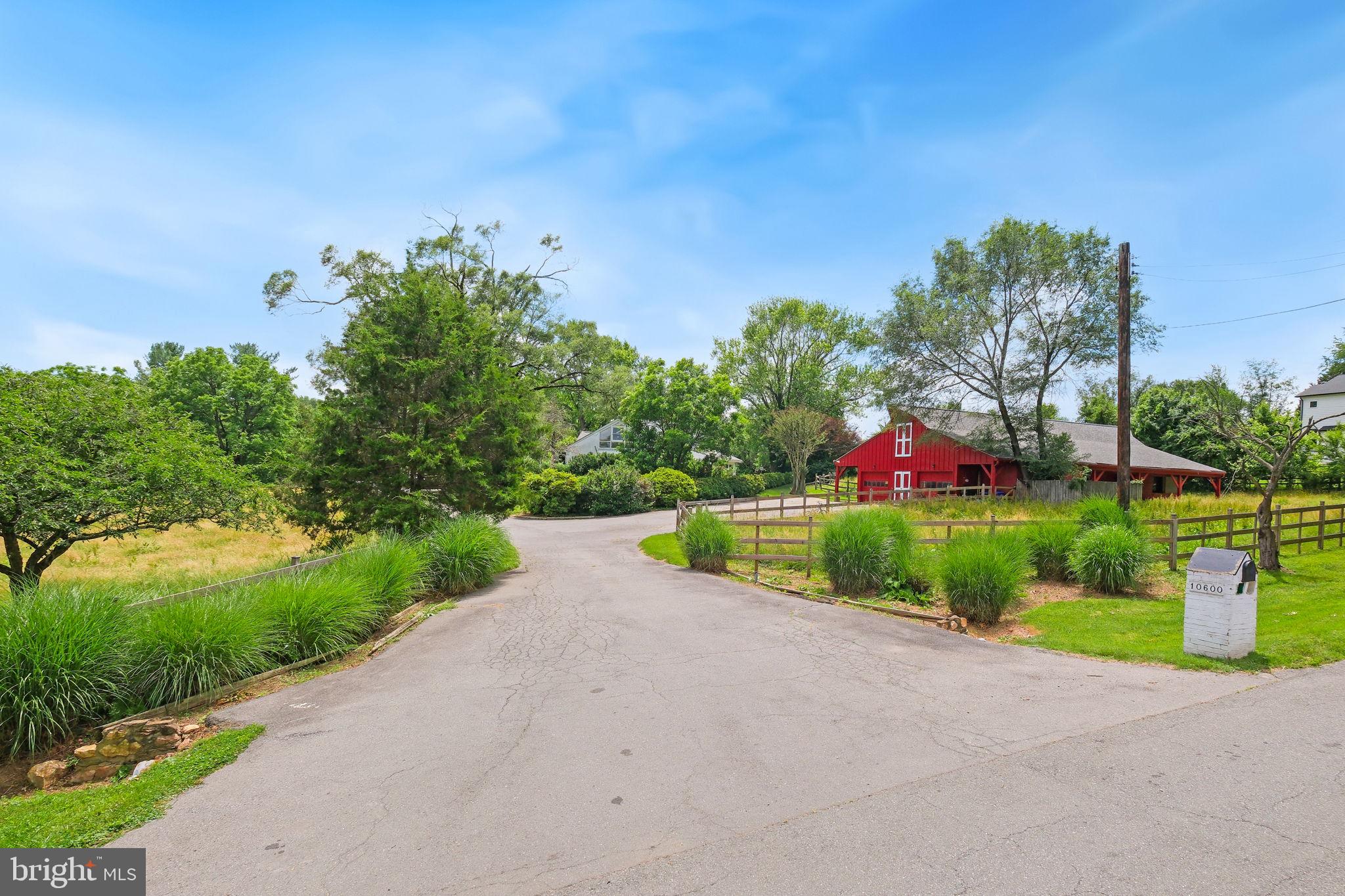 10600 RED BARN LANE A