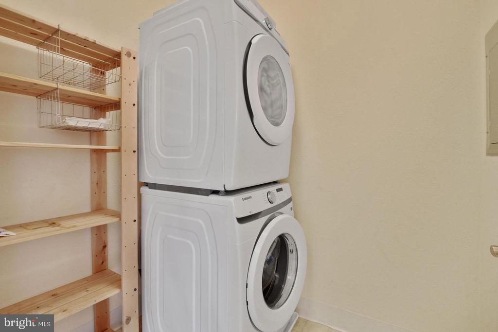 MONTGOMERY Unit: 1305