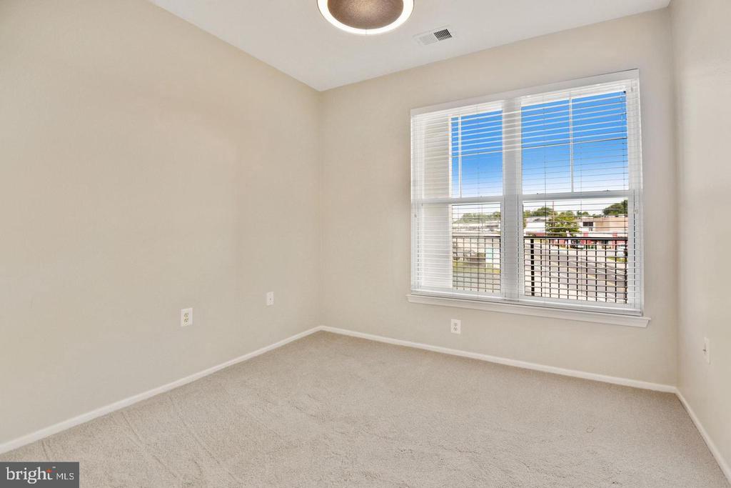 MONTGOMERY Unit: 1305