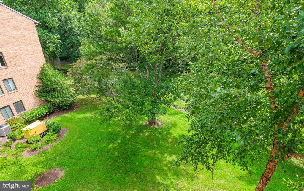 5809 EDSON Unit: 303