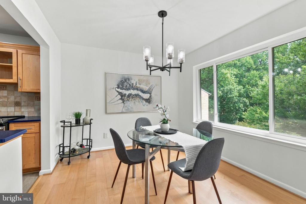 5809 EDSON Unit: 303