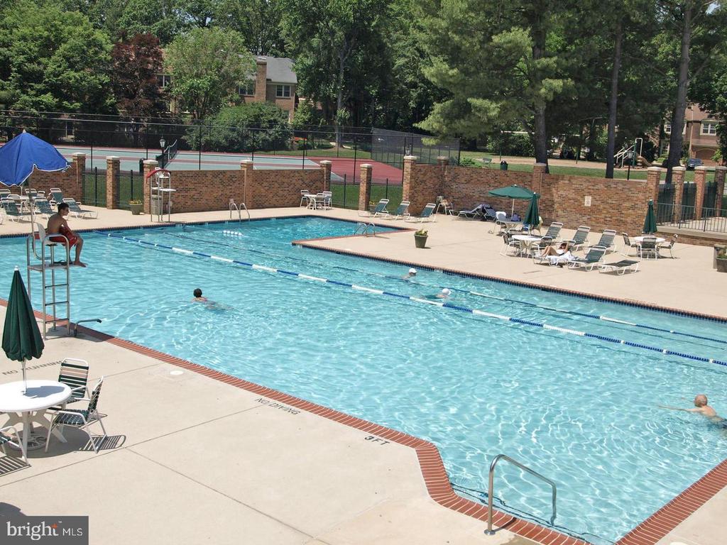 5809 EDSON Unit: 303