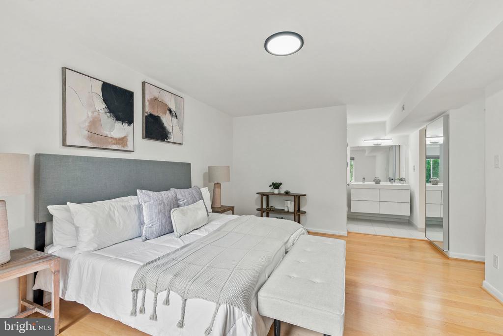5809 EDSON Unit: 303