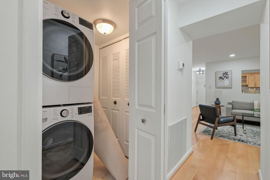 5809 EDSON Unit: 303