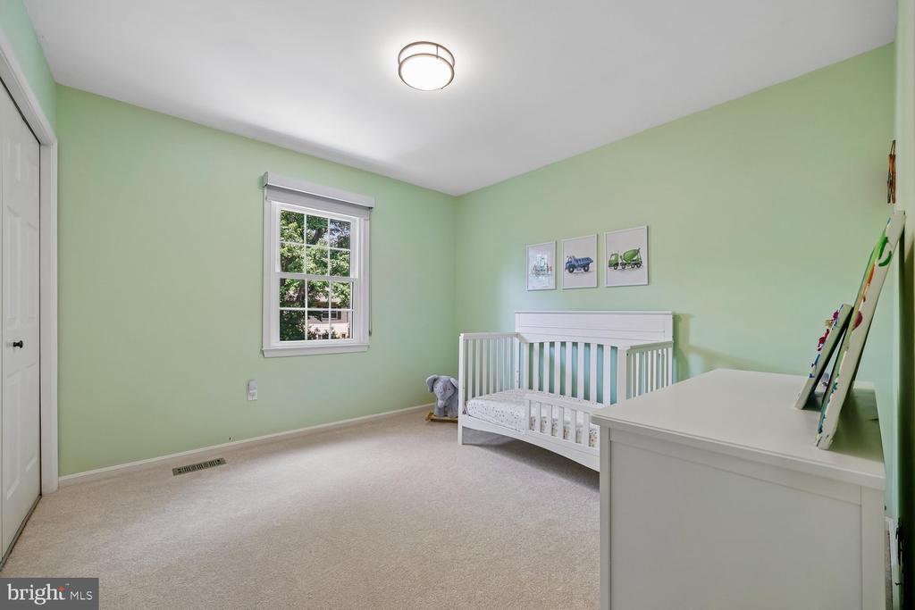 10 DAIRYFIELD COURT