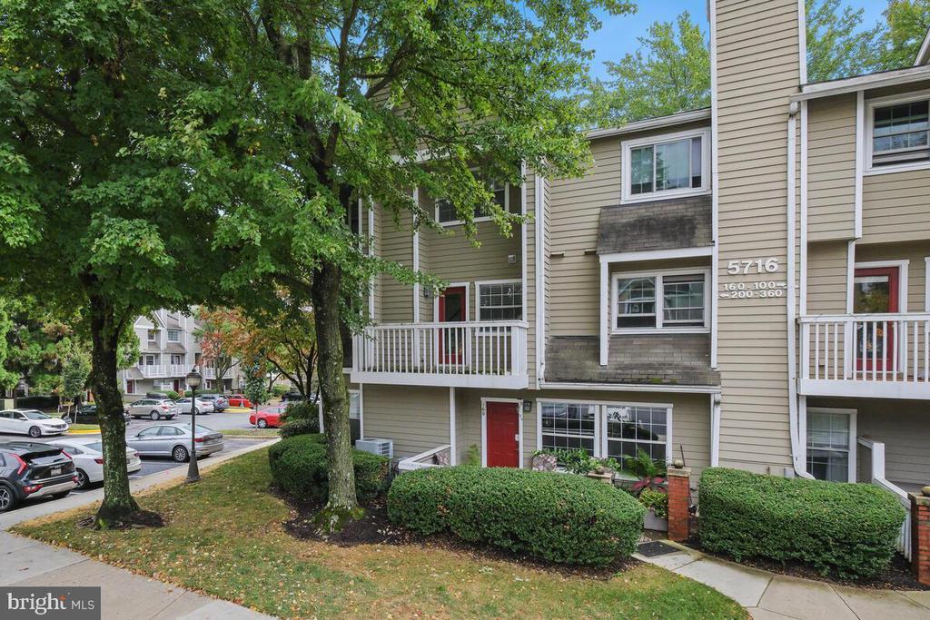 5716 CHAPMAN MILL DRIVE Unit: 200