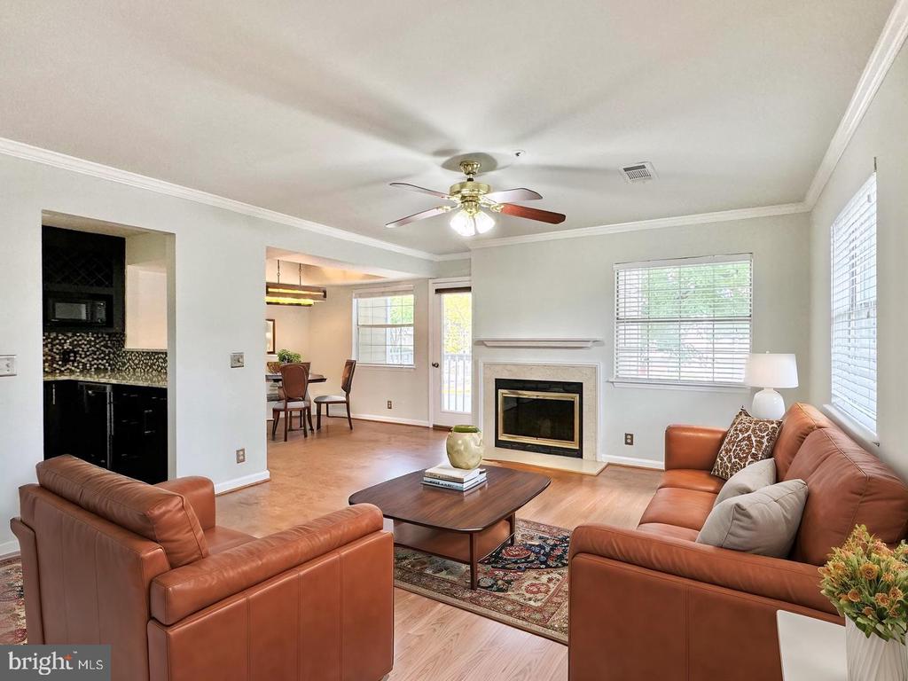 5716 CHAPMAN MILL DRIVE Unit: 200