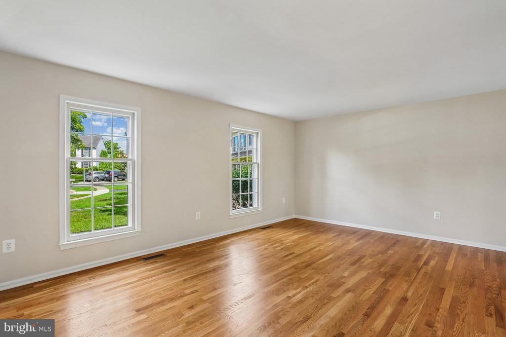 12 LILY POND COURT
