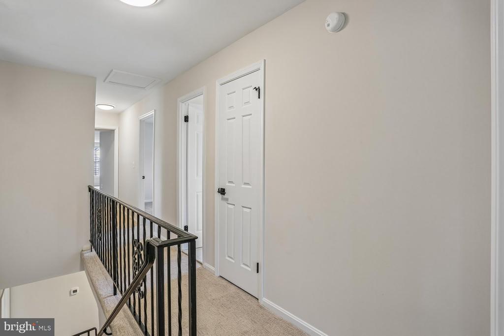 12 LILY POND COURT