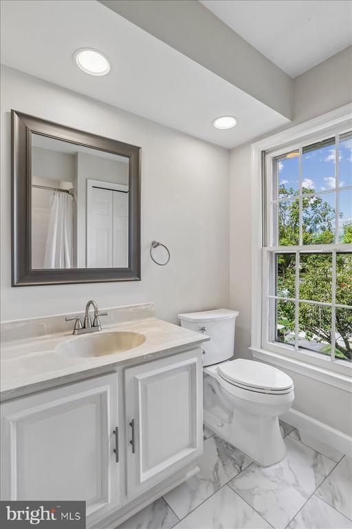 12 LILY POND COURT