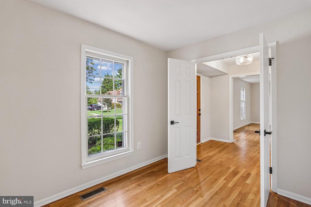 12 LILY POND COURT