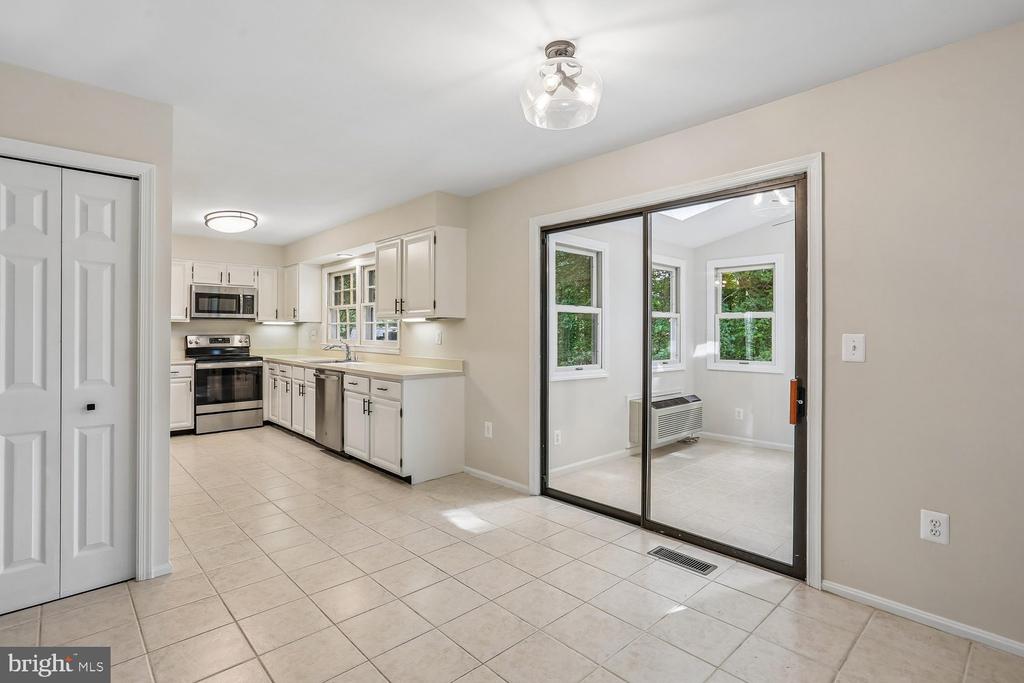 12 LILY POND COURT