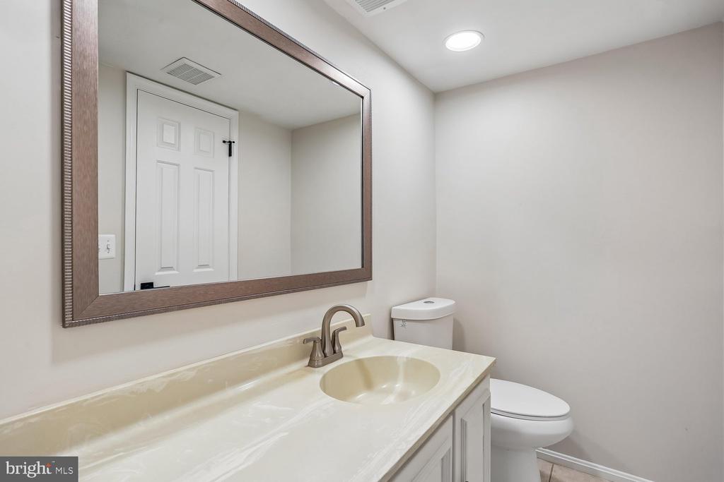 12 LILY POND COURT