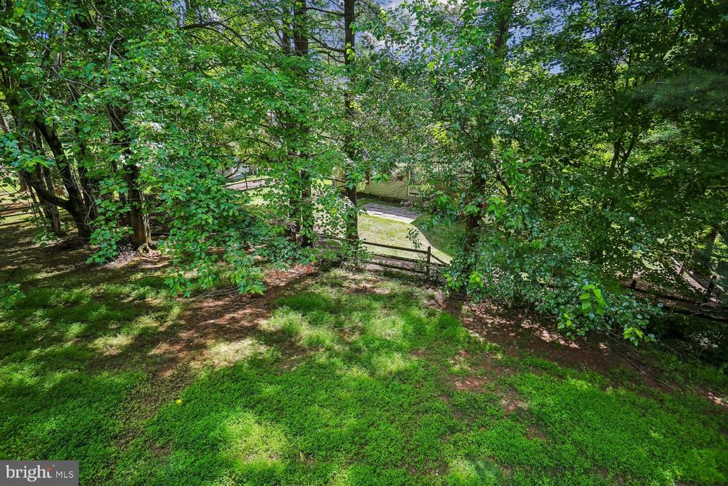12 LILY POND COURT