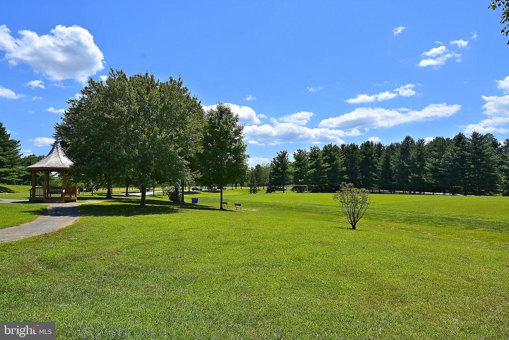 8537 RAPLEY PRESERVE