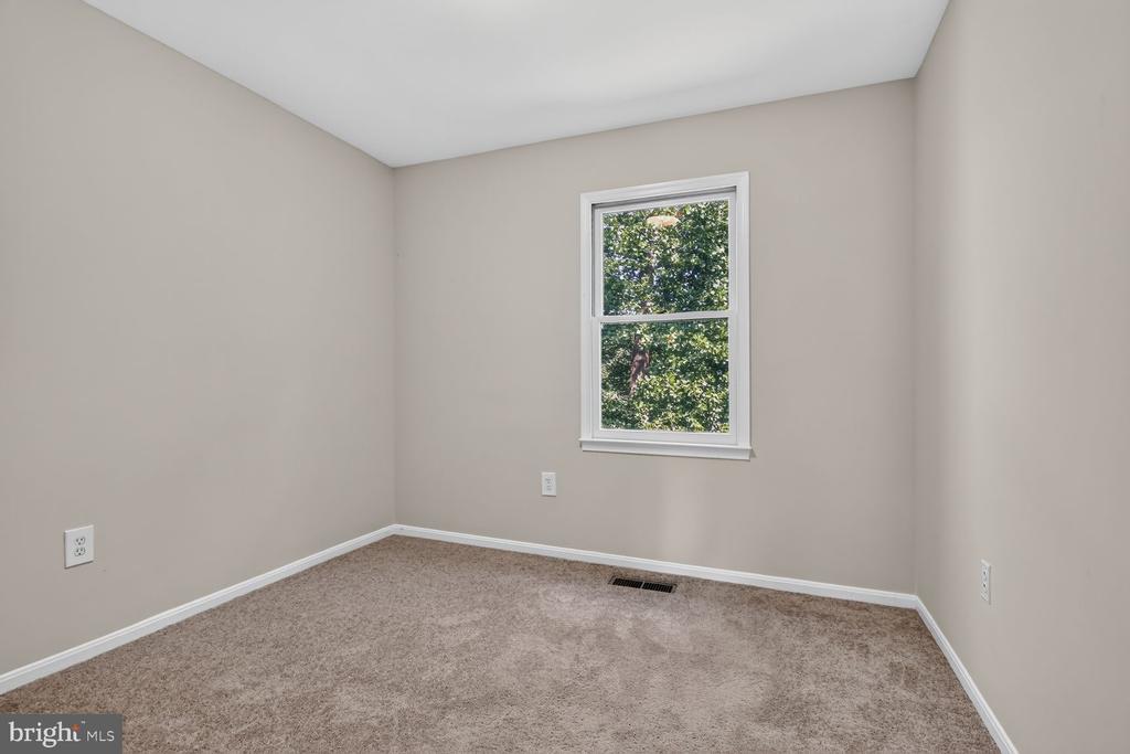 7768 HEATHERTON LANE