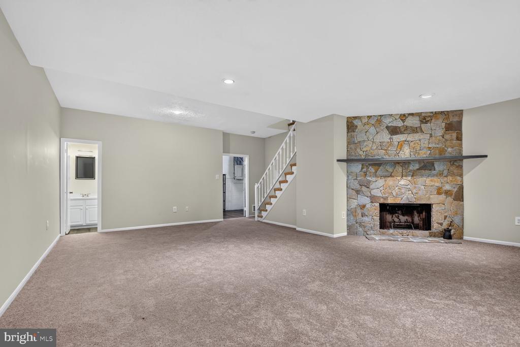 7768 HEATHERTON LANE
