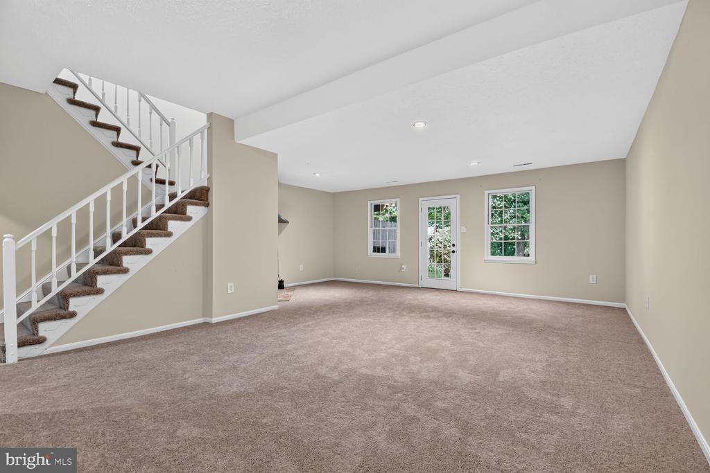 7768 HEATHERTON LANE
