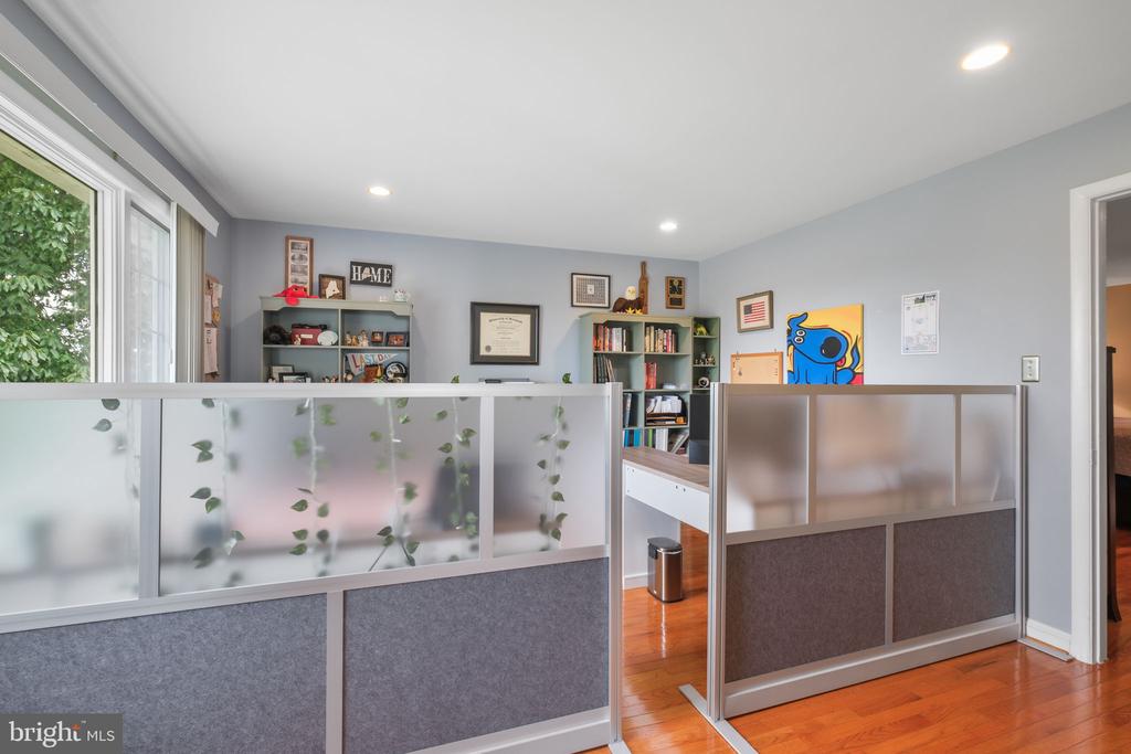 25223 OAK DRIVE