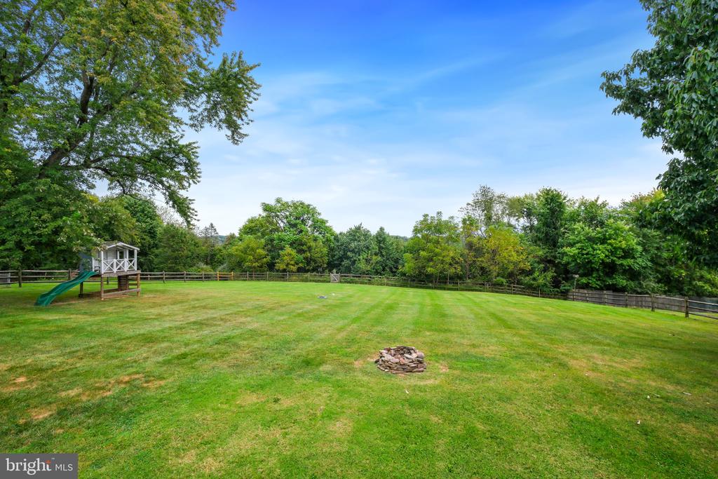 25223 OAK DRIVE
